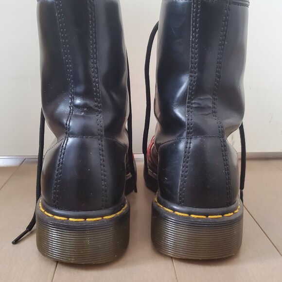 Union Jack Dr. Martens Size 5 Womens - Picture 7 of 12